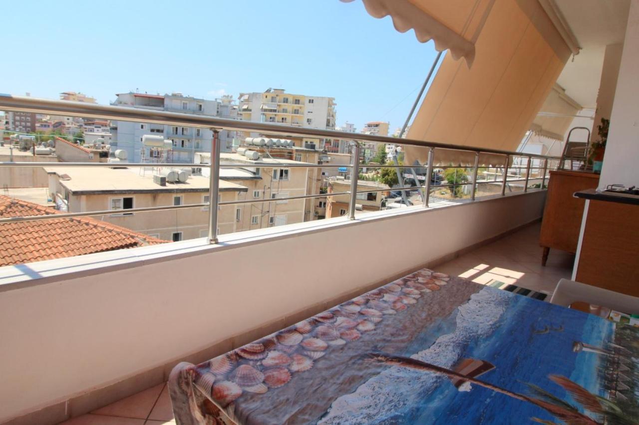 Mona'S Hostel Sarande Exterior photo